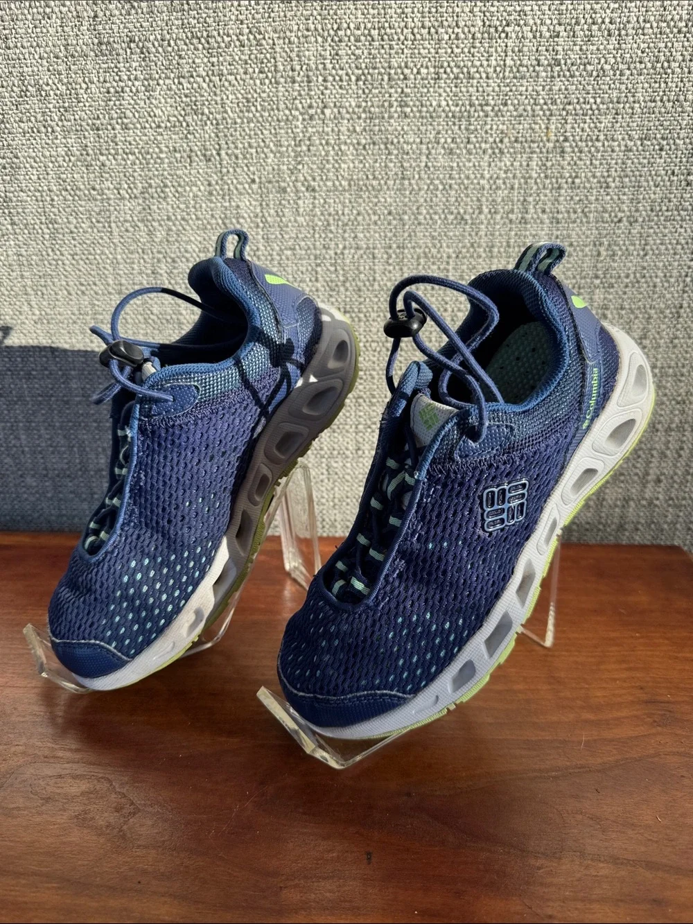 Columbia Unisex Youth Drainmaker III Water & Hiking Lightweight Sneakers Size 2